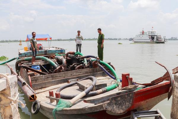 Vĩnh Long quyết dẹp “nạn” khai thác khoáng sản trái phép