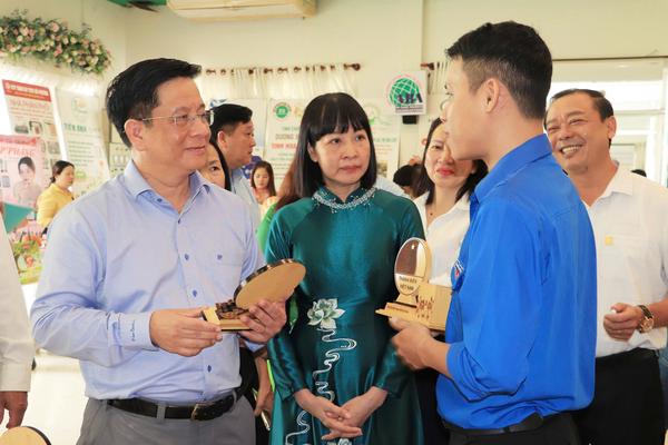 An Giang đẩy mạnh số hóa, giảm chi phí tuân thủ thủ tục hành chính