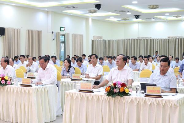 Tây Ninh: Tổng kết phong trào “90 ngày đêm” và phát động “Thần tốc 60 ngày đêm” giải phóng mặt bằng