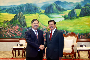 Việt Nam - Lào đẩy mạnh kết nối toàn diện, làm sâu sắc thêm quan hệ đoàn kết đặc biệt