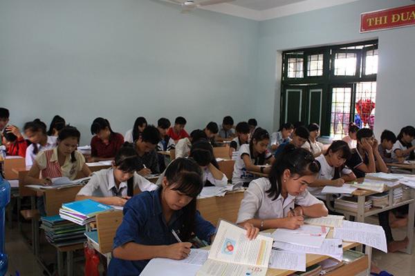 Lai Châu: Quyết liệt huy động học sinh trúng tuyển đến trường