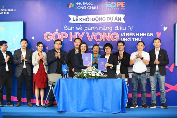 Long Châu cùng Quỹ Hope và các hãng dược chung tay san sẻ một phần gánh nặng điều trị cho bệnh nhân ung thư