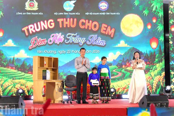 Hơn 1.000 trẻ em vùng biên Thanh Hóa rộn ràng đón Trung thu tại ngôi trường mới