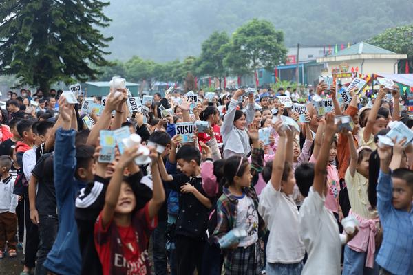 Trung thu và hành trình trao thêm cơ hội phát triển cho trẻ em khắp mọi miền