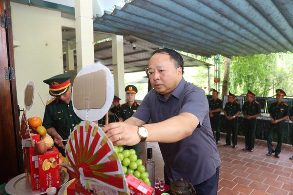 Chủ tịch UBND tỉnh Tuyên Quang yêu cầu bảo đảm an toàn tuyệt đối trong tìm kiếm, quy tập hài cốt liệt sĩ
