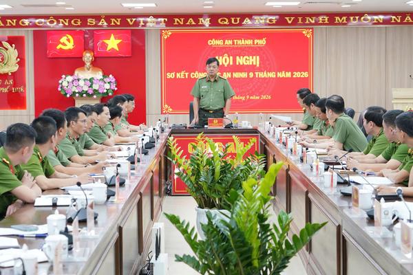 Công an TP Huế: Vững thế trận an ninh, chủ động từ sớm, từ xa