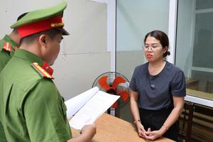 Đà Nẵng: Làm rõ đường dây vận chuyển trái phép tiền tệ qua biên giới