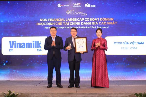 Từ minh bạch đến niềm tin: Vinamilk nhận cú đúp giải thưởng IR Awards 2026