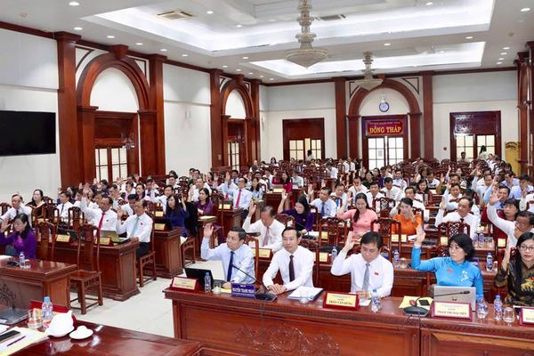 Đồng Tháp: Hội đồng nhân dân tỉnh thông qua 24 nghị quyết, phân công rõ trách nhiệm thực hiện