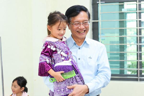 Trung thu đầu tiên dưới mái trường Petrovietnam: Thắp sáng niềm tin nơi biên cương
