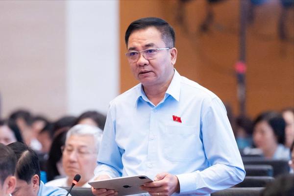Không miễn trừ trách nhiệm với hành vi cố ý vi phạm, thao túng thị trường chứng khoán