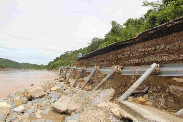 Nghệ An công bố tình huống khẩn cấp do hư hỏng nhiều tuyến giao thông