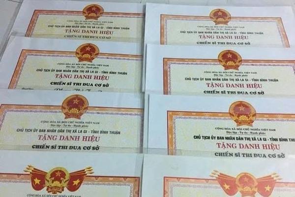 Quy định chi tiết một số điều và biện pháp để tổ chức, hướng dẫn thi hành Luật Thi đua, khen thưởng