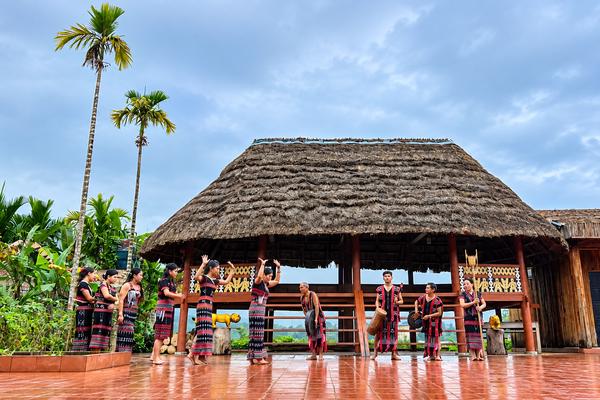 Khơi dậy sức mạnh văn hóa nơi đại ngàn A Lưới, TP Huế với Nghị quyết số 80-NQ/TW của Bộ chính trị
