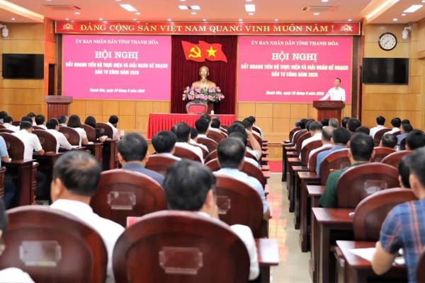 Chủ tịch UBND tỉnh Thanh Hóa yêu cầu không để chậm tiến độ giải ngân đầu tư công