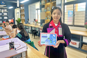 Từ nguy cơ bỏ học đến ước mơ làm chủ công nghệ của cô học trò vùng biên