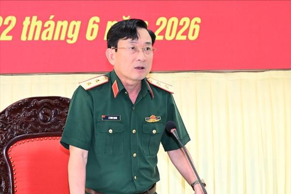 Nhiều tướng lĩnh, sĩ quan Quân đội được điều động, bổ nhiệm