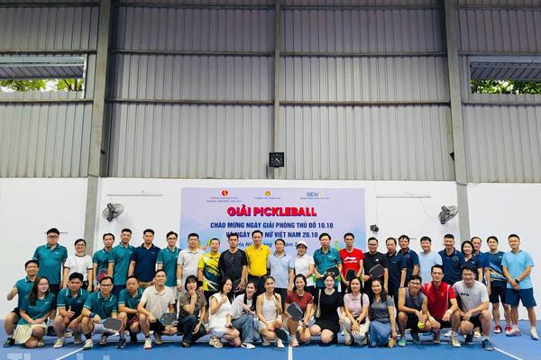 Sôi nổi Giải Pickleball chào mừng Ngày Giải phóng Thủ đô và Ngày Phụ nữ Việt Nam