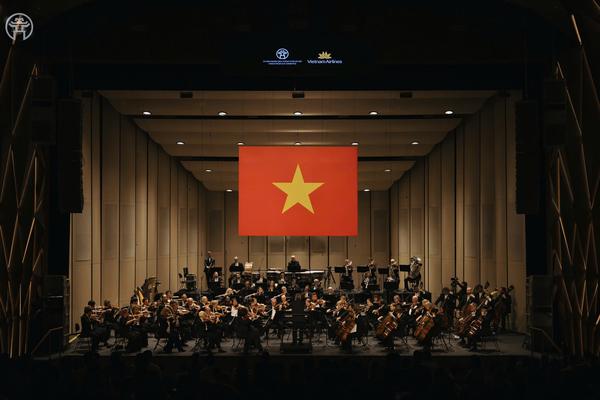 London Symphony Orchestra mở màn cuộc hẹn mùa thu Hà Nội