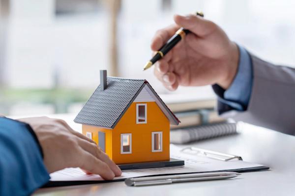 Xác định vi phạm hành chính trong trường hợp xây nhà trên đất chuyển nhượng