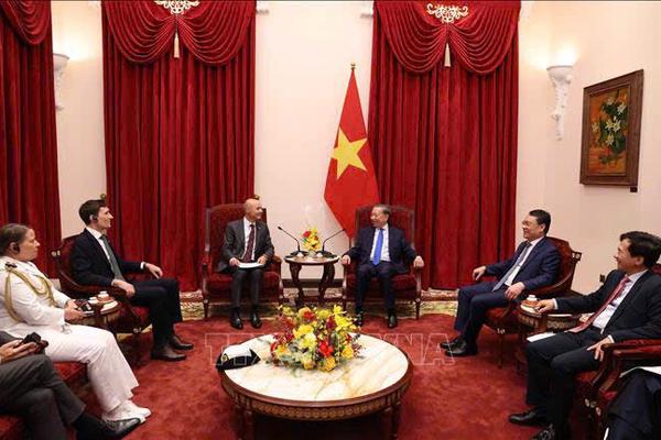 Tổng Bí thư, Chủ tịch nước Tô Lâm tiếp Đại sứ Hà Lan, Bỉ, Brasil và Pháp trình Quốc thư