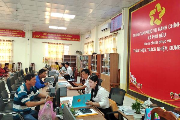 An Giang: Bảo vệ cán bộ dám nghĩ, dám làm gắn với kiểm soát quyền lực