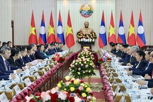 Việt Nam - Lào hướng tới mục tiêu thương mại 10 tỷ USD/năm