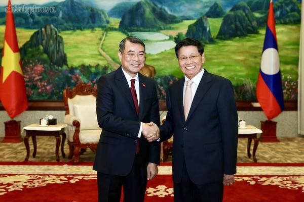 Việt Nam - Lào dành ưu tiên cao nhất cho việc gìn giữ, vun đắp quan hệ đặc biệt
