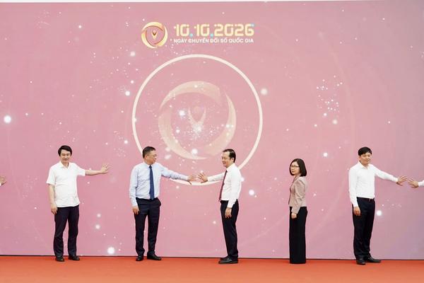 Chuyển đổi số hướng về cơ sở, lấy hiệu quả phục vụ làm thước đo