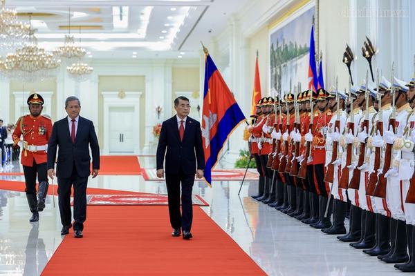 Thủ tướng Campuchia Hun Manet chủ trì lễ đón chính thức Thủ tướng Lê Minh Hưng
