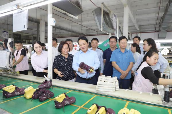 Tuyên Quang: Chính quyền đồng hành - Doanh nghiệp phát triển