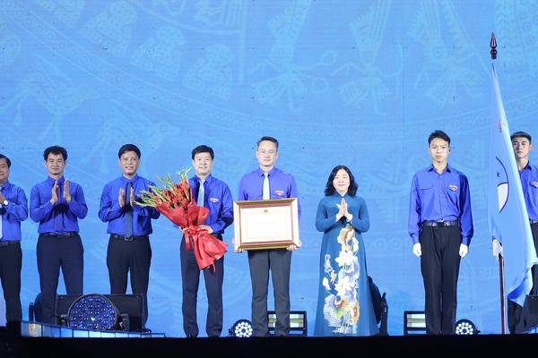 Hội Liên hiệp Thanh niên Việt Nam đón nhận Huân chương Lao động hạng Nhất