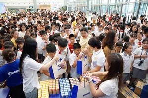 48.000 sản phẩm Vinamilk tiếp thêm niềm vui cho hành trình "Chắp cánh tuổi thơ"