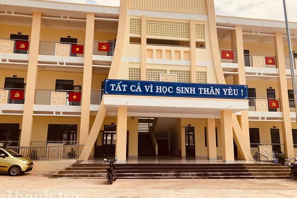 Ia Púch: Vun đắp tương lai từ ngôi trường nơi biên giới