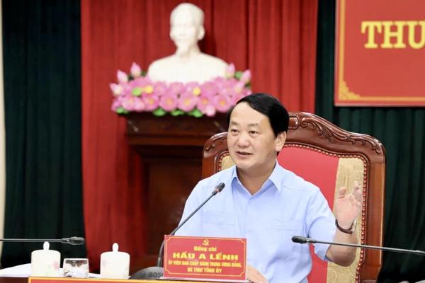 Bí thư Tỉnh ủy Tuyên Quang: Nhận diện "điểm nghẽn", tháo gỡ khó khăn để hoàn thành nhiệm vụ năm 2026