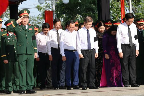 Cần Thơ an táng 120 hài cốt liệt sĩ, tiếp tục hành trình tìm lại danh tính