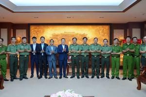 Đoàn Cơ quan đại diện Bộ Công an Lào tại Việt Nam thăm, làm việc với Công an TP Huế