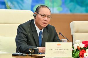 Thường trực Ban Bí thư Lào vui mừng trước những thành tựu phát triển của Việt Nam