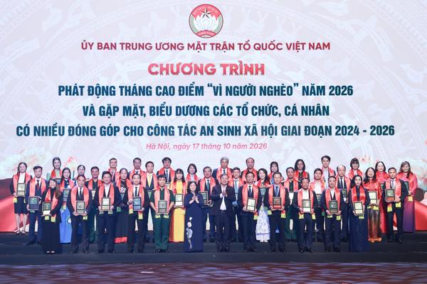 Mỗi đóng góp lớn, nhỏ đều là nghĩa đồng bào cho Tháng cao điểm “Vì người nghèo”