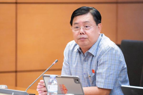 “Trung ương không có chủ trương tất cả địa phương tiếp tục nhập hoặc tách xã, phường”
