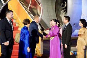 Thủ tướng Cộng hòa Ba Lan Donald Tusk đến Đà Nẵng, bắt đầu thăm chính thức Việt Nam