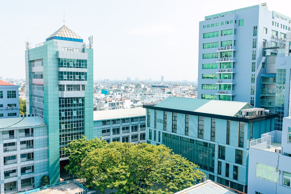 IUH hiện thực hóa Nghị quyết 57 : Đưa tri thức thành công nghệ, gắn đào tạo với nhu cầu phát triển đất nước