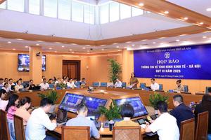 Kinh tế Hà Nội tăng 10,02% trong quý III, đầu tư và dịch vụ giữ vai trò chủ lực