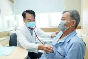 Thường trực Ban Bí thư: Không để các bệnh viện cố tình “xét nghiệm lại” để thu phí người dân